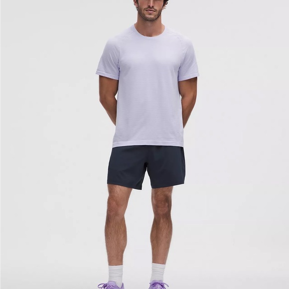 Lululemon Pace Breaker Linerless Short 7" in True Navy - Picture 1 of 6
